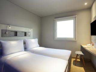 ibis budget Surabaya Diponegoro - 2