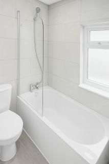 Bright 3-Bedroom Home Near Cribbs Causeway, Bristo - 2