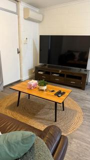 Rustic Cosy Villa Located in central Karratha! - 1