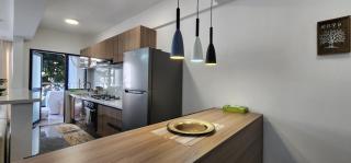 Serene executive 2 bedroom suite near Riverside Square at Winchester Gardens Riverside Drive - 0