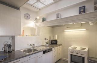 Vacation apartment with batAppartement de vacances avec sanitaires et cuisinehroom and kitchen - 9