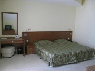 Hotel Elegance - 9