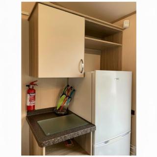 Comfortable 3-Bed Caravan - Combe Haven - 8
