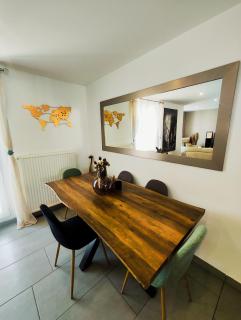 Maison 107 m2- 2 Chambres avec terrasse et jardin - 1