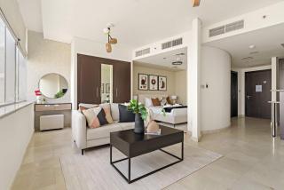 Silkhaus Vacation Homes Modern Studio in Sky Gardens Tower DIFC - 8