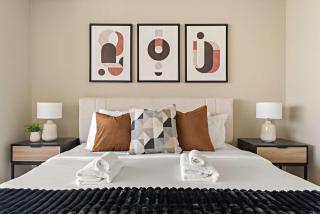 Silkhaus Vacation Homes Modern Studio in Sky Gardens Tower DIFC - 2