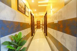 FabExpress Royal N Comforts - Nr Shivoham Shiva Temple - 7