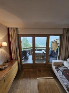 5 personnes, 2Pieces, havre de détente, immense terrasse, vue incroyable, Tout pédestre, parking - 0