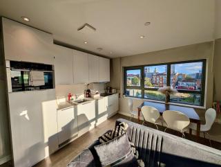 Modern and Charming Flat With Great Views - 5