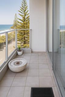 Amira Apartments Main Beach - 6