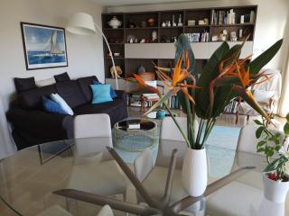 Large 2-room, sea view, well exposed - 3