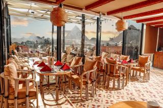 Le Pacha BoutiQue Hotel - 4