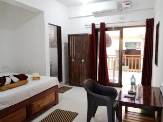 Prakash Holiday Inn - 5