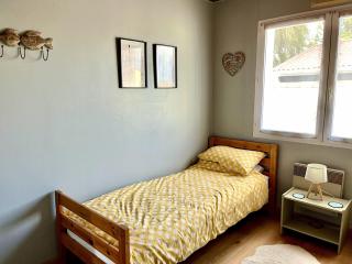 3 Bedroom Les Sables D'Olonne House - 1