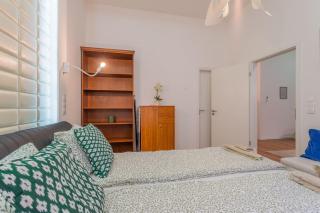 Urban Harmony Studios & Apartment on Akacfa Street - 6