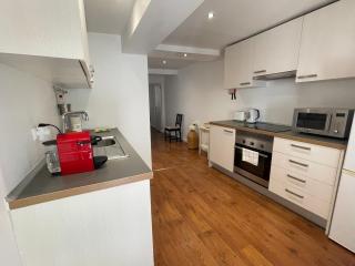 Central Lisbon Stay with Terrace - 3