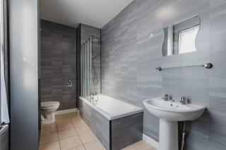 Hullidays City Centre Urban Apartment 3 - 1