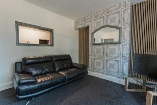 Hullidays City Centre Urban Apartment 3 - 5
