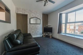 Hullidays City Centre Urban Apartment 3 - 6