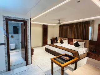 HOTEL SUNCITY PALACE - 4