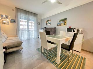 Modern apartment close to the beach - 9