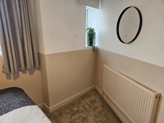 1 Double Bedroom-Shared House-Stonehouse-Stroud-Room 5 - 5