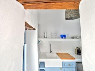 Brunella Paros - 6