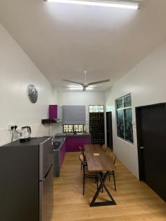 Homestay Akhiliman - 0