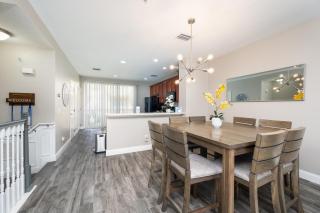 Beautiful Family Townhome, Near The Parks - 4032 - 4