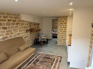 Charming stone apartment - 0