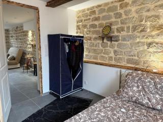 Charming stone apartment - 4