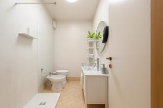 AQUARAMA - private pool - Lakefront apartment end free parking - 3