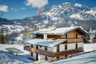 Design Cassa Florentinna wirh mountain viwe - 0