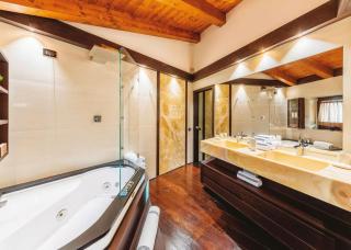 Design Cassa Florentinna wirh mountain viwe - 1