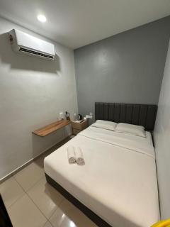 LM Motel - 9