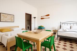PARATICO - Lakefront apartment with private pool and free parking - 7
