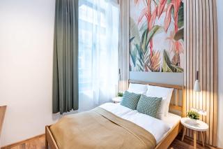 Bright & Cozy Central Getaway - 8