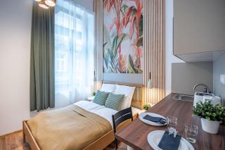 Bright & Cozy Central Getaway - 1