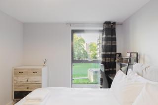Bright 1BR Flat Near Iconic London Landmarks - 4