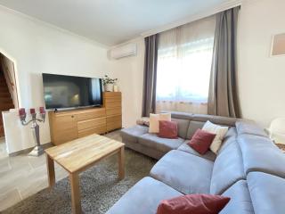 Villa Lili Apartments - 6