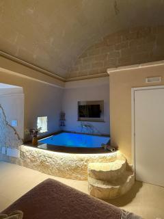 Super Luxury - 7