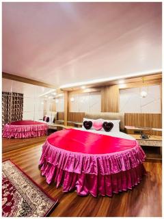 A Premium Luxury Valley View ''Hotel Broadway Boutique Mall Road Darjeeling'' - Near Chowrasta And Chauk Bazar - Prime Location - Best Seller in City - 1