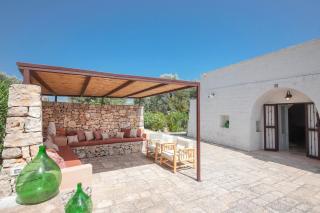 TD Trulli Chiara Tastefully Decorated Trulli with Pool - 4