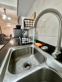 Cozy, 2 br Apartment on 14th Floor! - 3