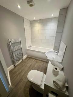 Modern 2-Bed in South Shields - 8