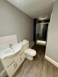 Modern 2-Bed in South Shields - 5