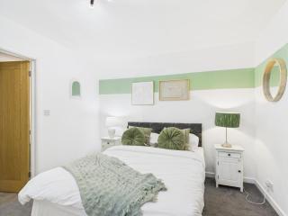 Lake View Lodge & Outdoor Bath - 1