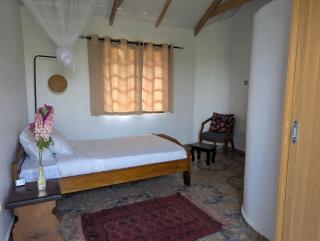 Private Rooms Ensuite Bathroom Garden Access - 4