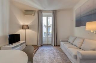 Sempione12-Elegante Bilo with Balcony - B Home - 1