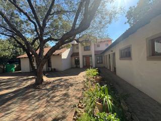 House in Phakalane Golf Estate - 6